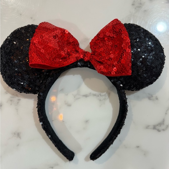 Disney Minnie Mouse Ears - Picture 1 of 4